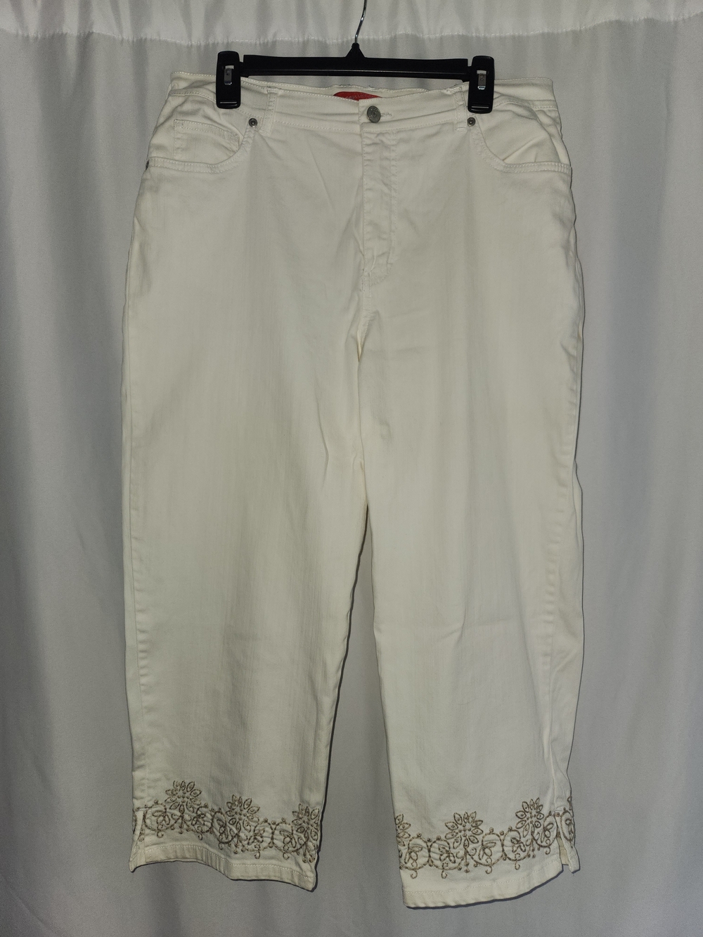 White Embroidered Hem Capri Pants #boho #beach #resort #vacation #chic #detailed